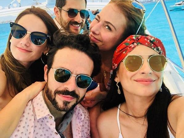 En 2018 regresó a la pantalla chica para formar parte del elenco de la telenovela 'Por amar sin ley', donde compartió escena con Ana Brenda Contreras, Altair Jarabo, José María Torre y Manuel Balbi.