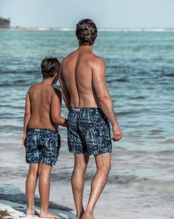 Con ella se casó en el año 2007 y se divorciaron en el 2011. De ese matrimonio 
<b><a href="https://www.univision.com/famosos/sebastian-rulli-no-tiene-que-presumir-el-talento-de-su-hijo-santiago-basta-con-mirarlos-actuar-juntos-video" target="_blank">nació Santiago</a></b>, el único hijo del actor. 
<br>