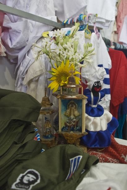 "Hay la certeza de que vienen buenos momentos, de seguro disfrutaremos de un próspero 2011", agregó.