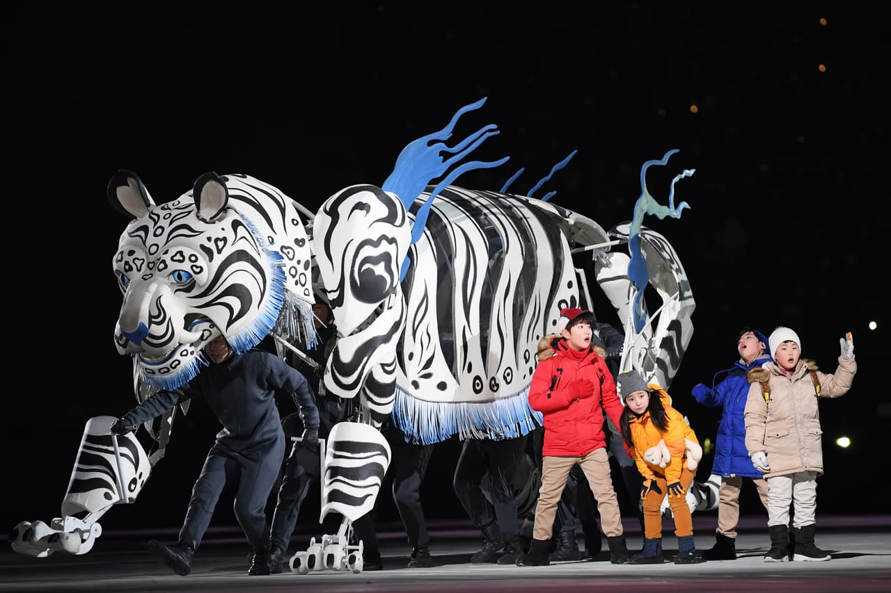 El mensaje de la paz era el foco de todas las presentaciones, por lo que el blanco también tomó ese significado.