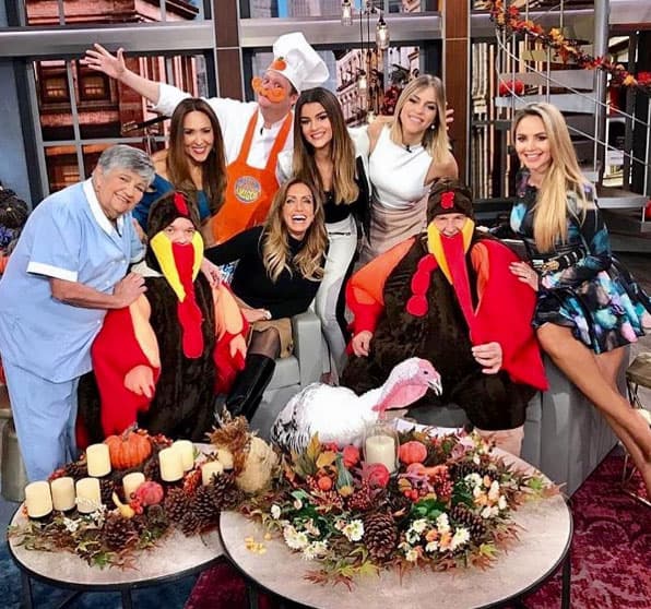 EL GORDO Y LA FLACA
<br>Raúl, Lili y toda la producción enviaron buenos deseos a todos los hogares