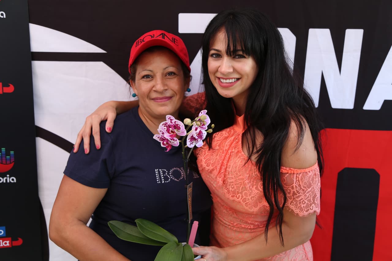 Una seguidora de Carla Medrano le regaló está decoración en orquideas.