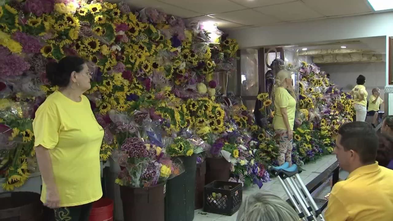 El martes la iglesia estará colmada de fieles, que van a cumplir sus promesas para ellos y para sus seres queridos.