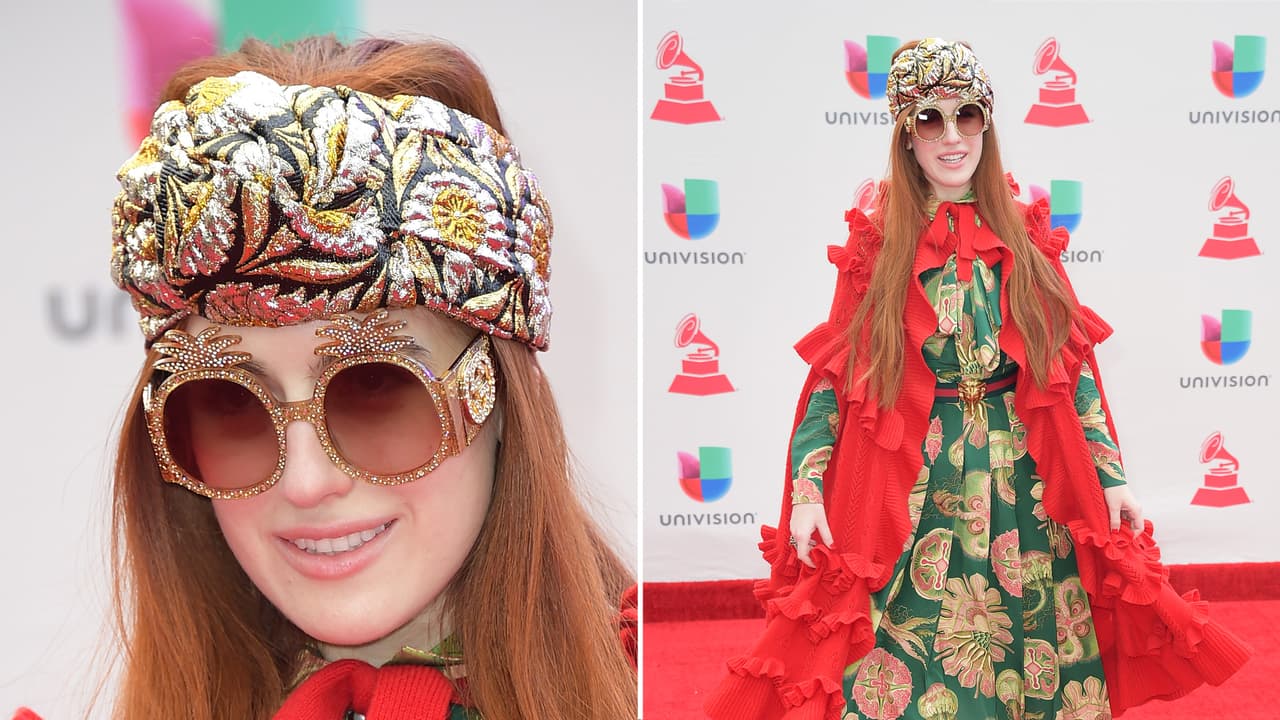 La 
<i>YouTuber</i> Victoria Kühne vistió Gucci, pero en la cabeza no sabemos bien lo que llevaba. Nos recuerda a un tapete o a una cortina.