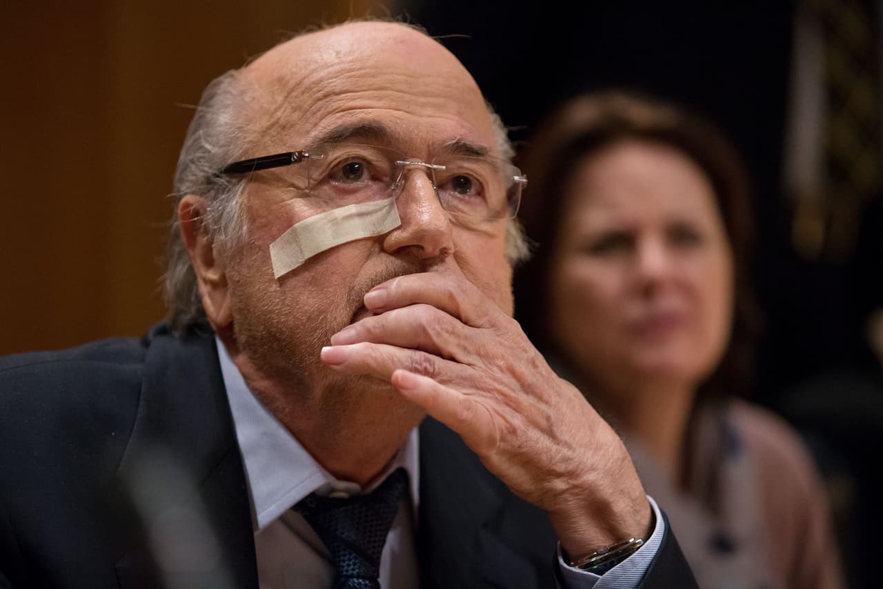 Comisión de FIFA estudiará la apelación de Blatter en febrero