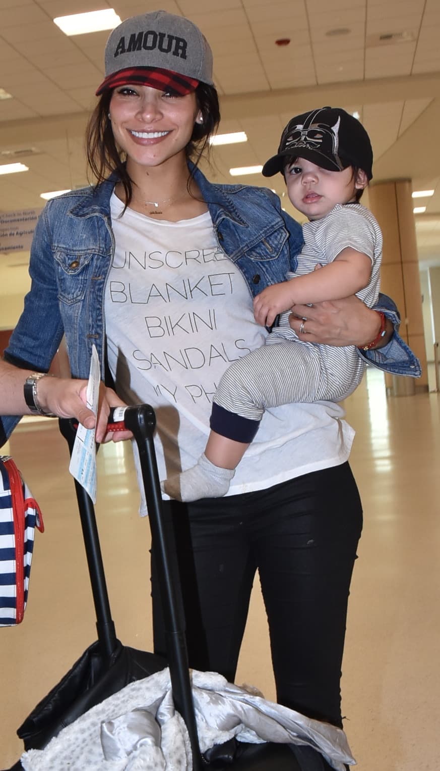 El pequeño Mateo vuelve loca de amor a su mamita y ambos son grandes cómplices de travesuras.