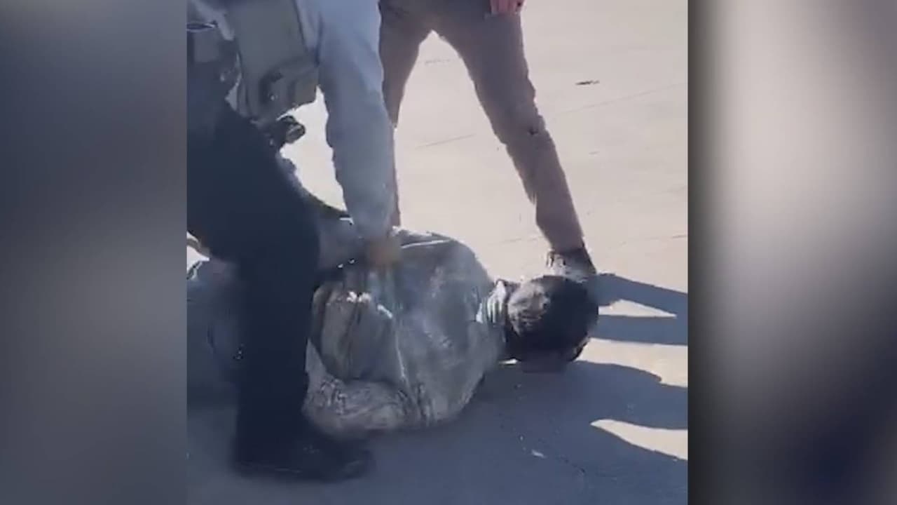 Captan en video detención migratoria en vía pública en San Antonio