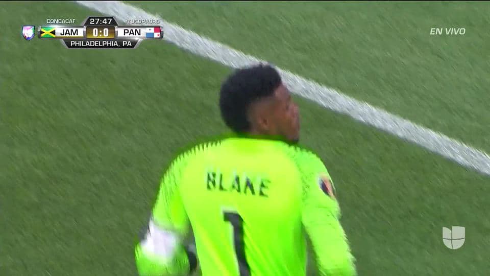 Tiro de esquina para Jamaica