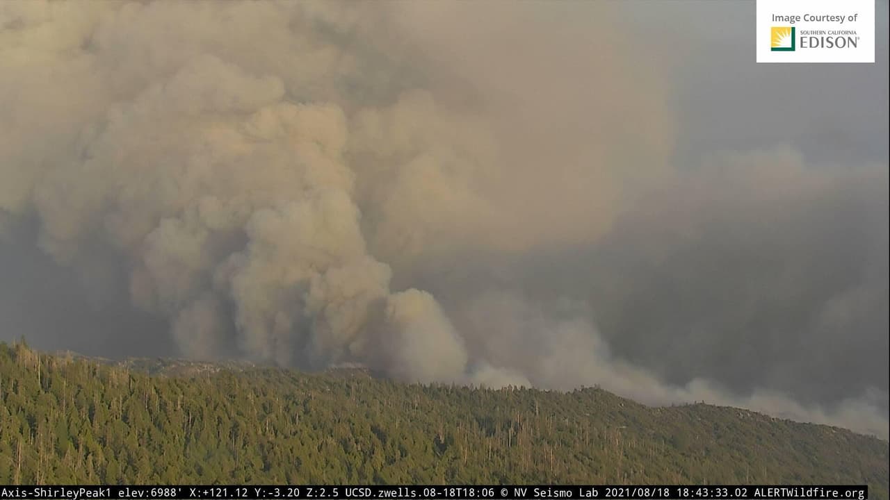 El 
<b><a href="https://www.univision.com/local/bakersfield-kabe/incendio-french-condado-kern">incendio French</a></b> se inició en los alrededores del lago Isabella la tarde del miércoles. En cuestión de horas, las llamas ya consumen 2,000 acres en el condado de kern.