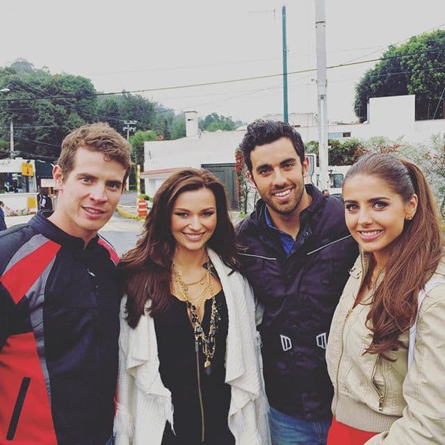 Sí, fue una hermana con un toque muy villano.