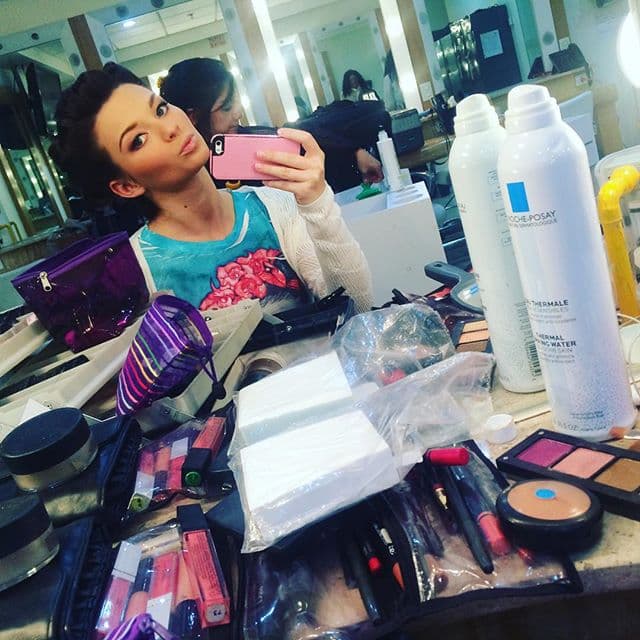 En cada oportunidad que tiene les regala unas bellas palabras.