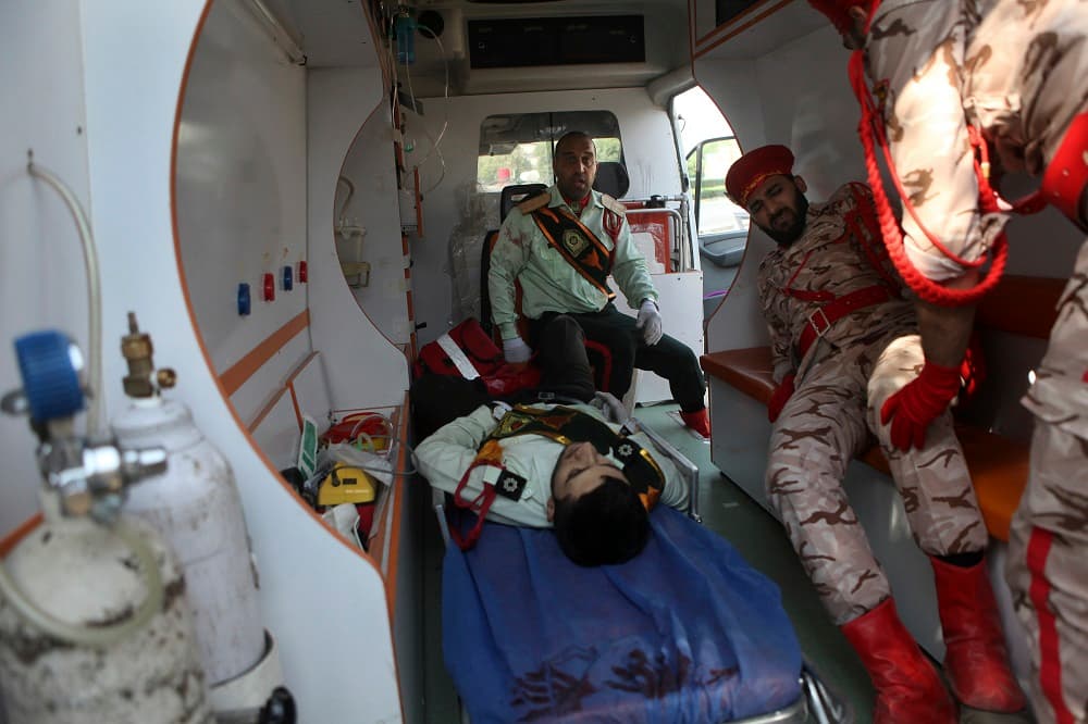 De igual modo, el jefe de Estado Mayor de las Fuerzas Armadas iraníes, Mohamad Hosein Baqerí, denunció que los extremistas "disfrutan del apoyo financiero de algunos países regionales", en alusión a Arabia Saudí y otras naciones del golfo Pérsico. Baqerí prometió que las Fuerzas Armadas perseguirán "en cualquier parte del mundo" a los terroristas y les darán "una respuesta aplastante.