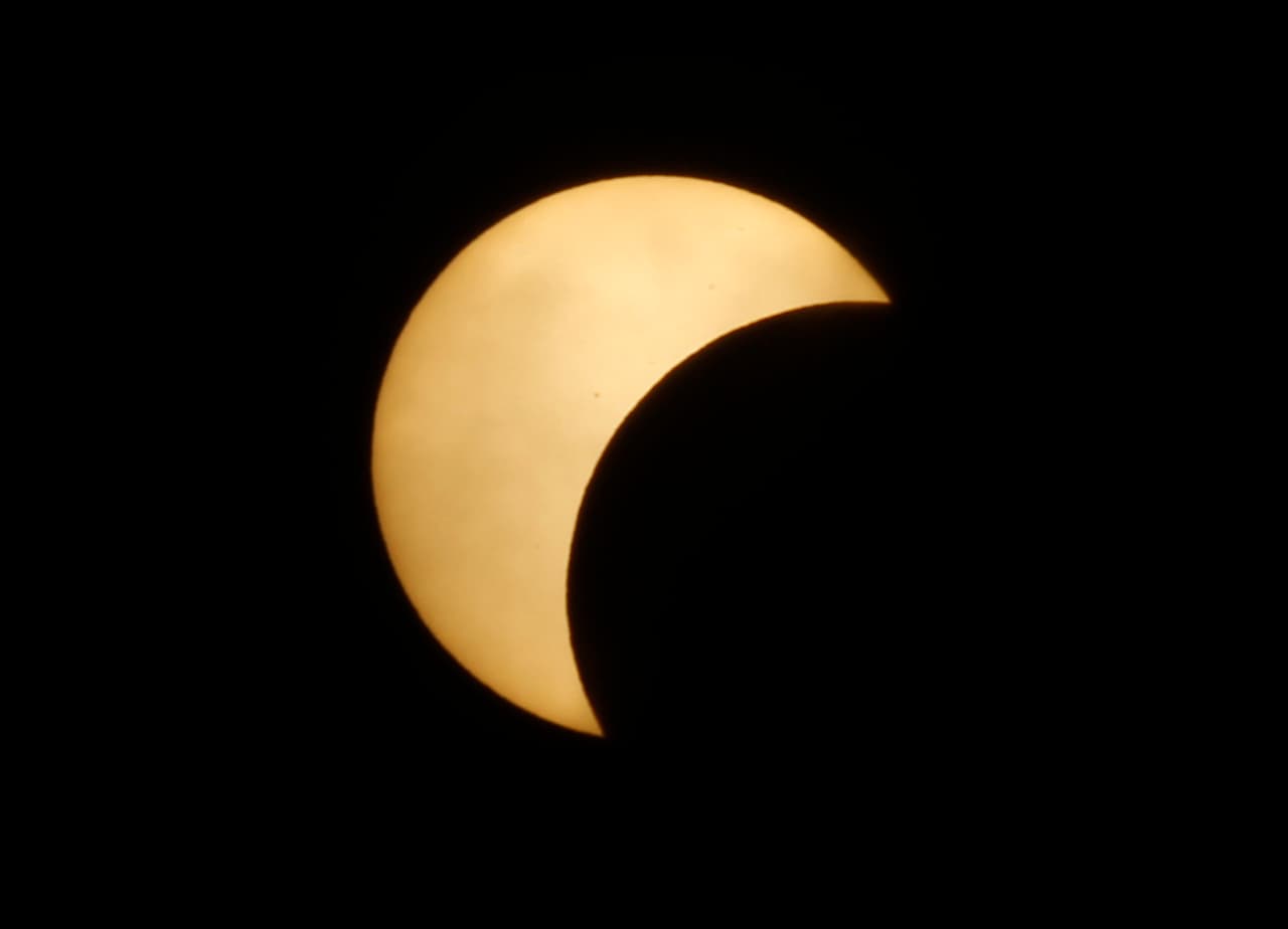 Este eclipse alcanzó también Phnom Penh, Camboya y así lo registraron fotógrafos profesionales.