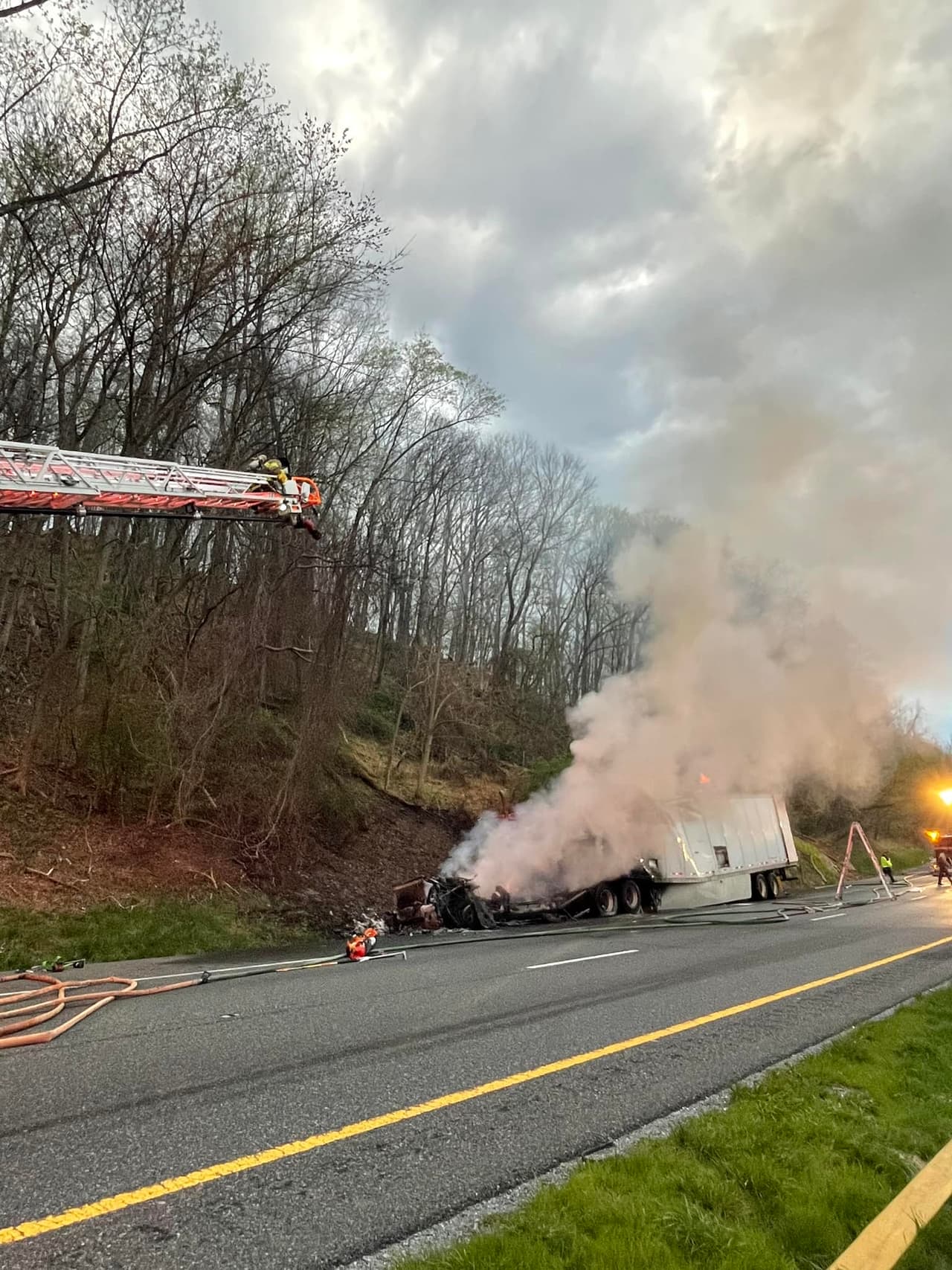 La causa del incendio está bajo investigación.