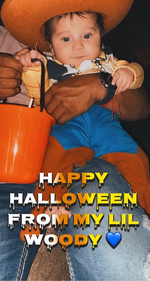 Lili fue disfrazada de Woody, personaje principal de Toy Story.