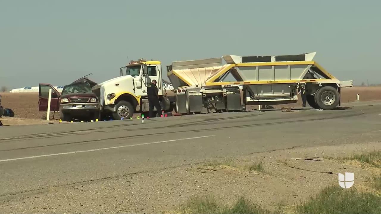 Tras identificar como mexicanos a 10 de las 13 personas que fallecieron en el trágico accidente en la zona fronteriza de California, el cónsul de México en Calexico reiteró a Univision34 el paoyo a las víctimas y sus familiares. Además los consulados de México en San Bernardino y San Diego están atentos para ofrecer apoyo a las víctimas trasladadas a hospitales de su jurisdicción.