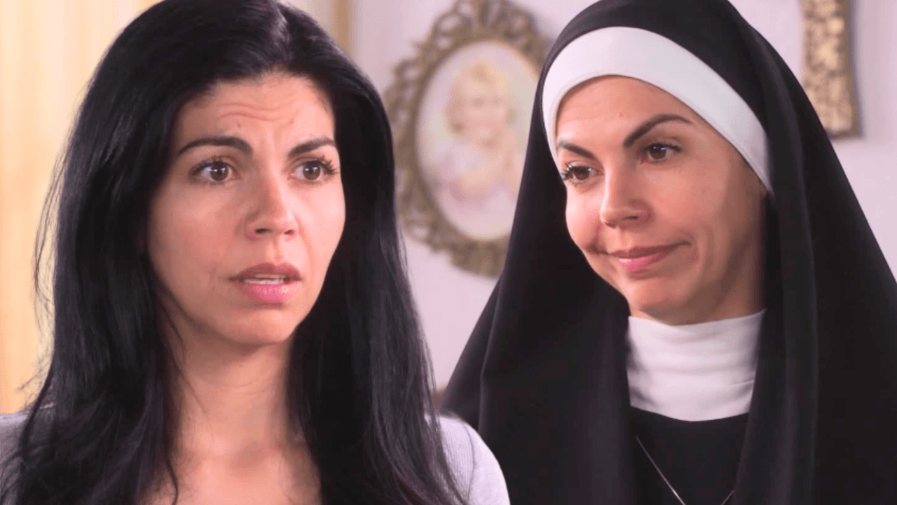 Celeste se sacrifica y cambia de identidad con Carolina | Monteverde | Capítulo 79