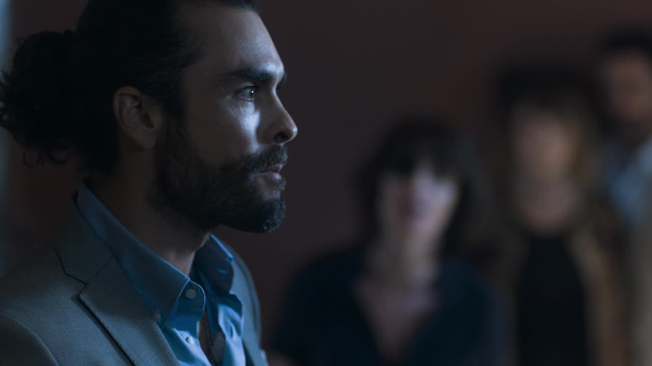 José Carlos no quedó conforme con la explicación de su madrastra. Él sabe bien que en el fondo Catalina esconde algo y que la pérdida del bebé pudo no ser un accidente.