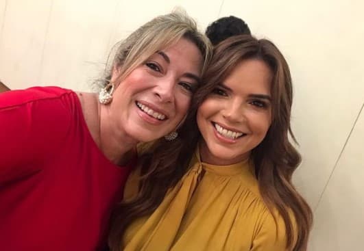 <a href="https://www.univision.com/shows/despierta-america/rashel-diaz-saco-sus-mejores-fotos-del-recuerdo-antes-de-llegar-a-despierta-america-video">Rashel Díaz</a> volvió a Univision ni más ni menos que para celebrar 25 años de carrera, que se han pasado como agua entre las manos.