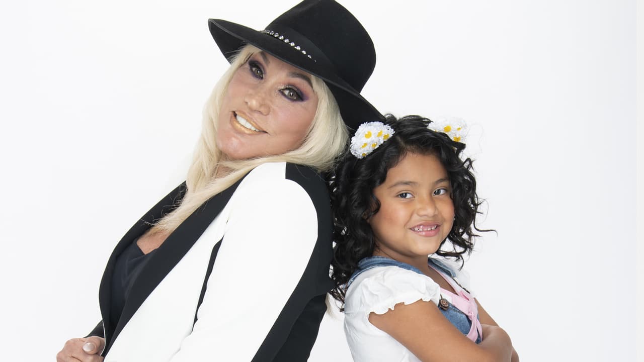 Nohamy y Laura León en Mi Famoso Y Yo