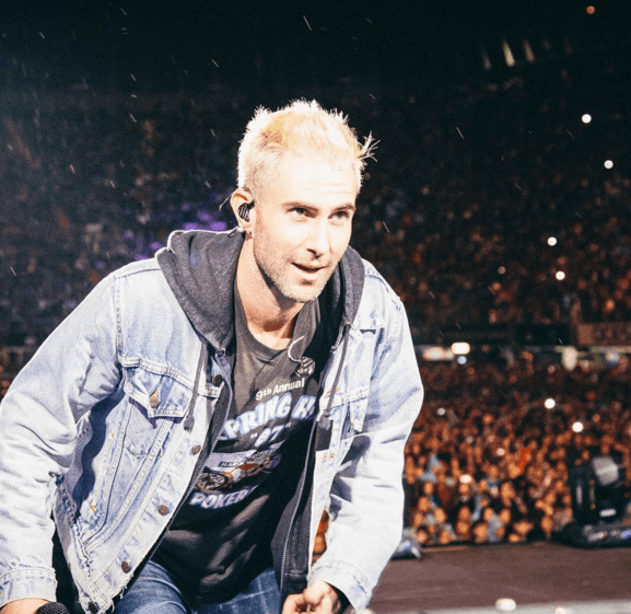 En la lista también se encuentra el líder de Maroon 5, Adam Levine.