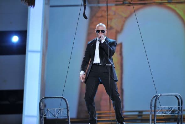 Sólo o acompañado, escuchar su música contagia ritmo y buena vibra.