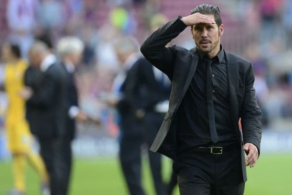 Diego Simeone es el actual director técnico del Atlético de Madrid y solía jugar para la selección de Argentina y otros clubes.