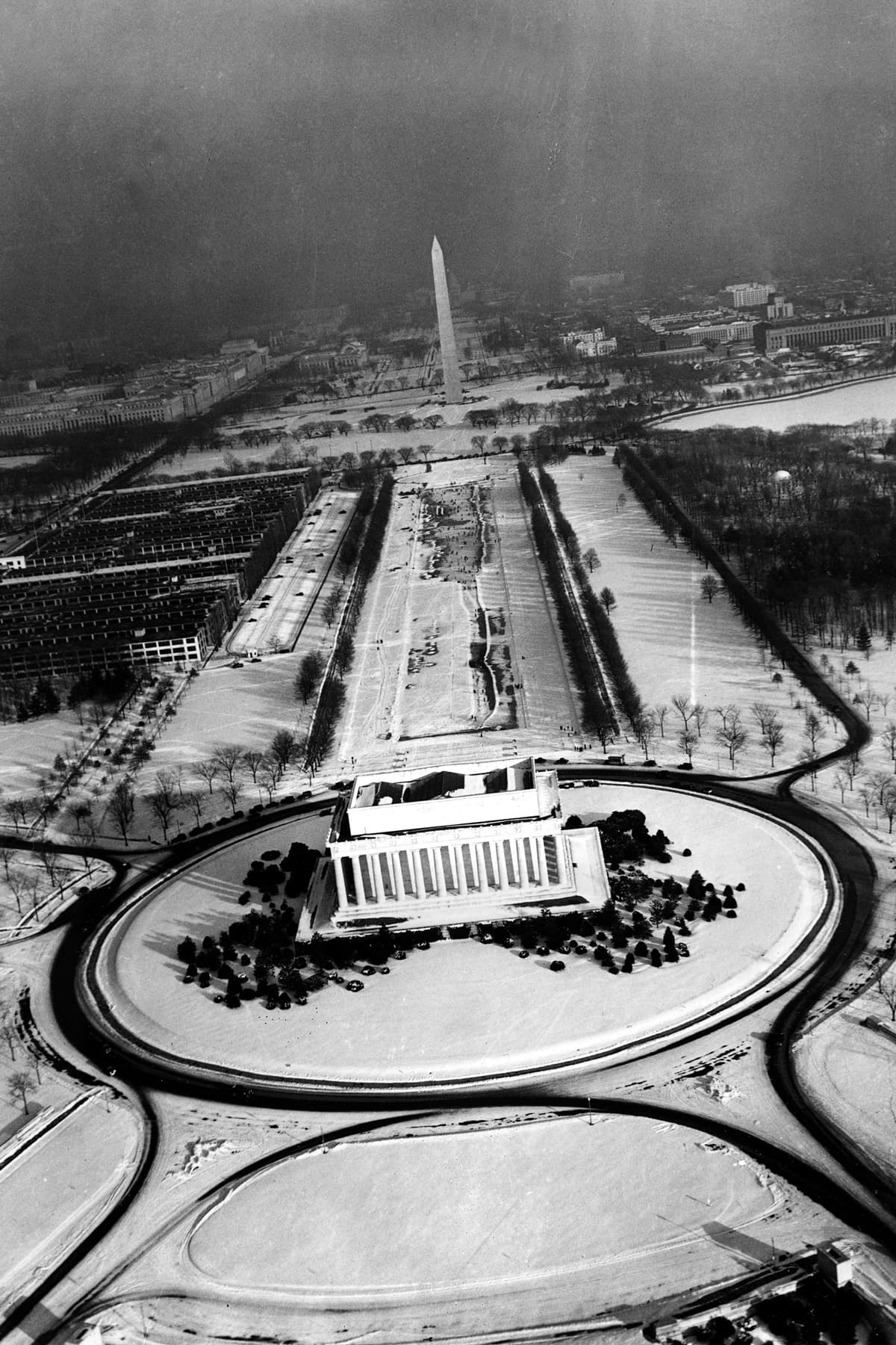 El diseño del Lincoln Memorial, similar al Partenón de Atenas, representa un vínculo con la cuna de la democracia.