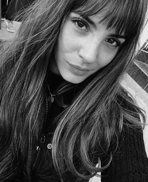 Cuando Andrea asistió a la Semana de la Moda en Madrid, España, fue cuestionada por el reportero de La Vanguardia para que la actriz hablara de su famosa expareja.