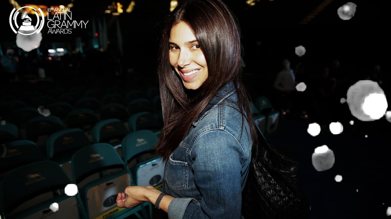 Doce días después de dar a luz, Roselyn Sánchez reaparece lista para Latin GRAMMY (y en tacones)