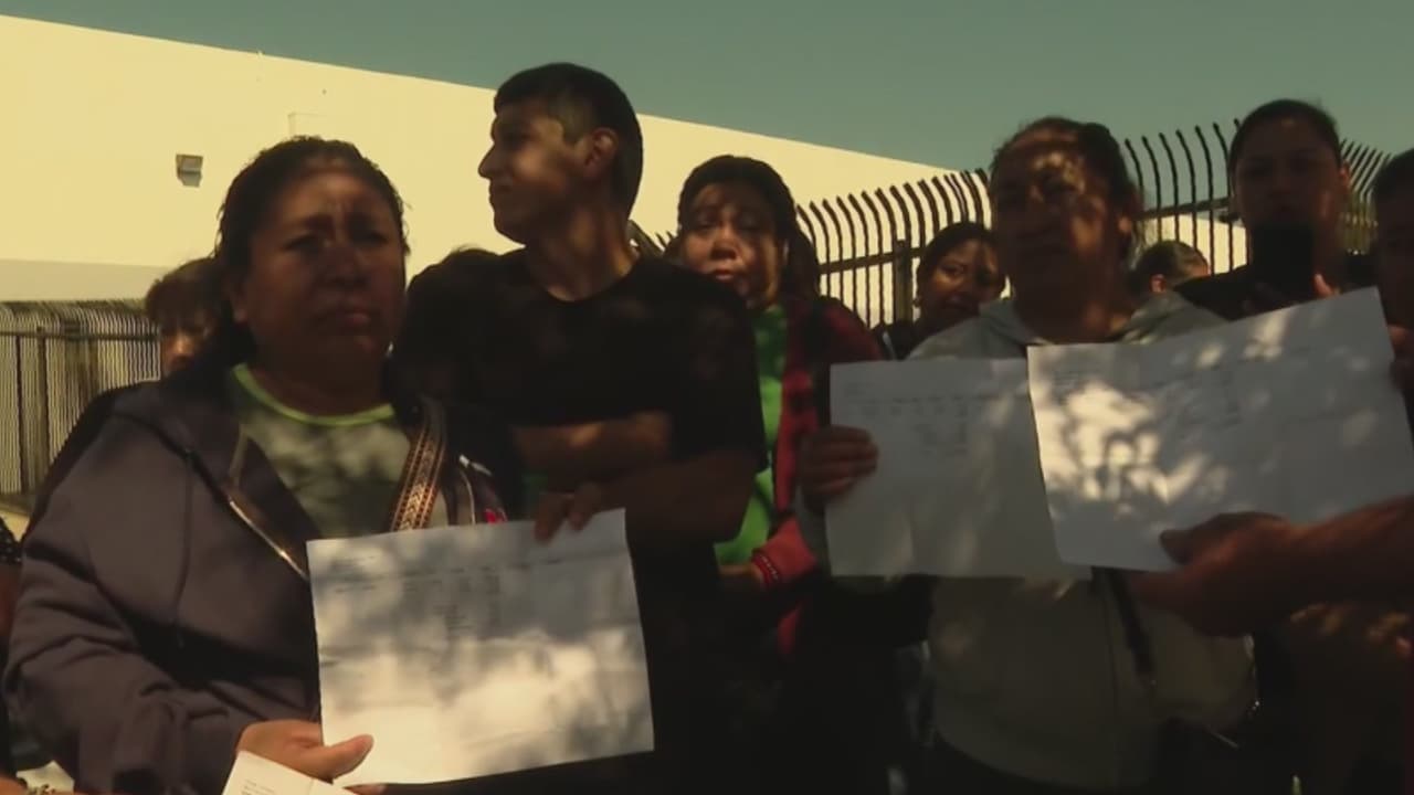 Empleados denuncian que les deben dos meses de salario