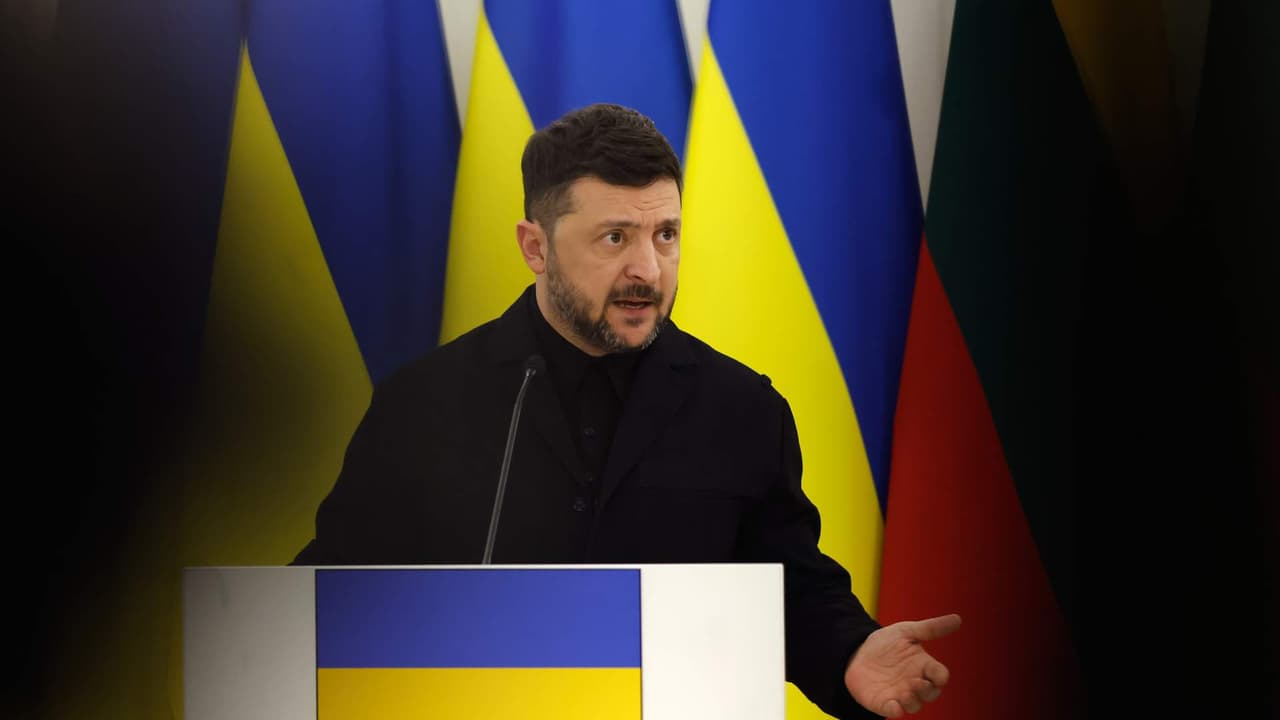 Zelensky anuncia cumbre de paz trilateral, mientras Rusia lanza ataque masivo de drones en Ucrania