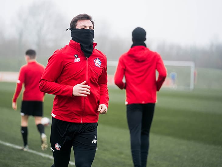 Eugenio Pizzuto reaparece en práctica con Lille tras cirugía