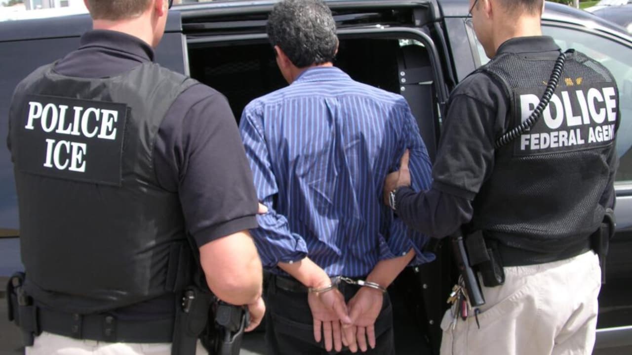 Propuestas de ley sobre inmigración provocan tensión y protestas en Arizona