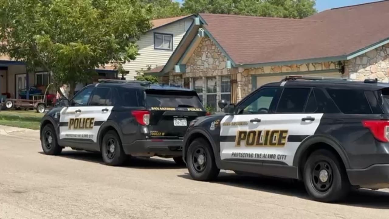 Turistas encuentran a su hijo de 3 años inconsciente en piscina de Airbnb en San Antonio