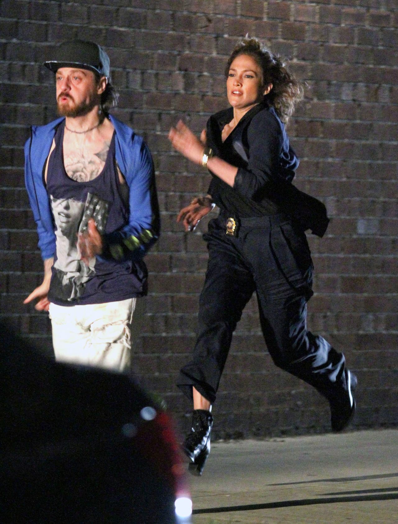 Jennifer arrestó a un actor como parte de la trama de su serie.