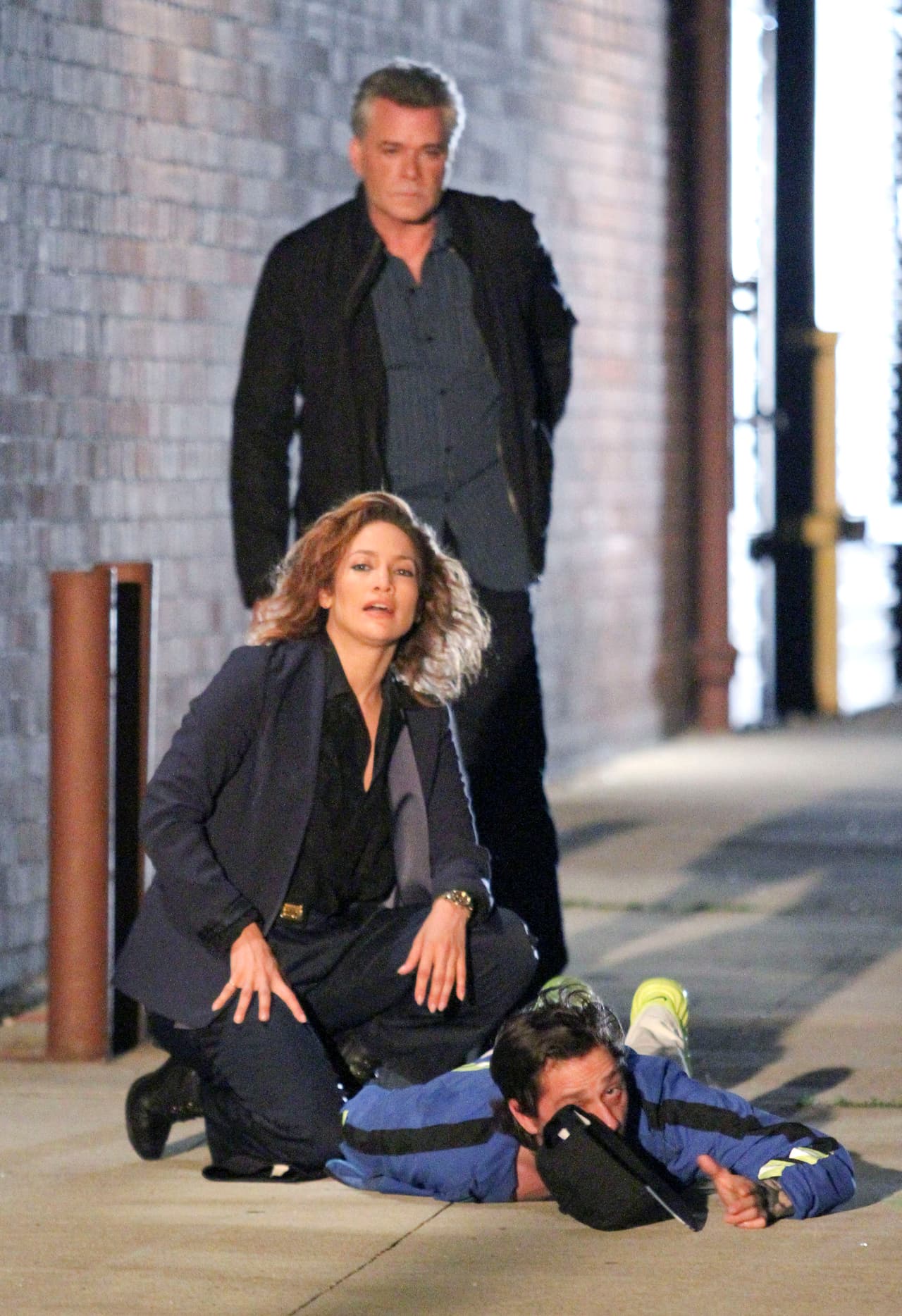 Jennifer arrestó a un actor como parte de la trama de su serie.