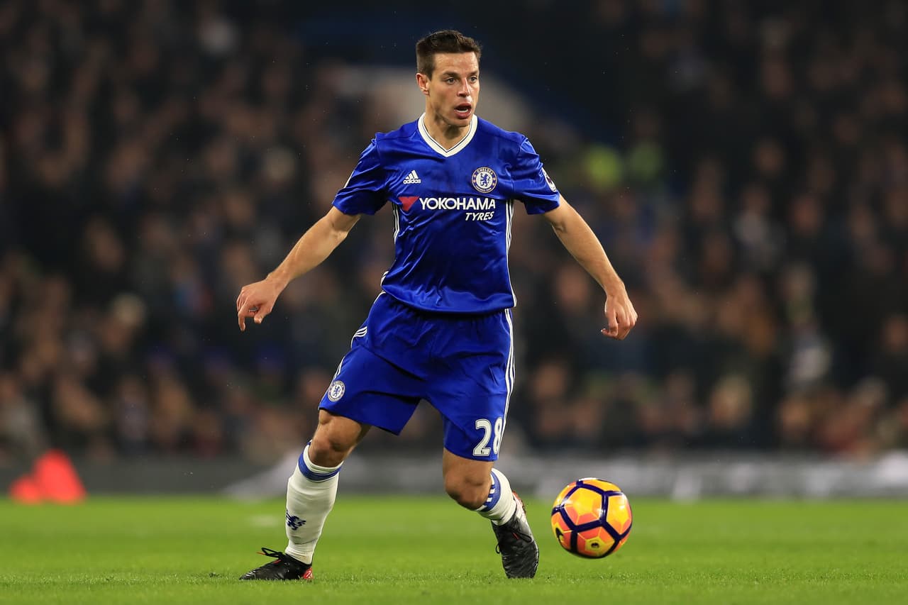 20. César Azpilicueta (Chelsea) - Valor de mercado: 25 millones de euros (aumentó 5 millones)