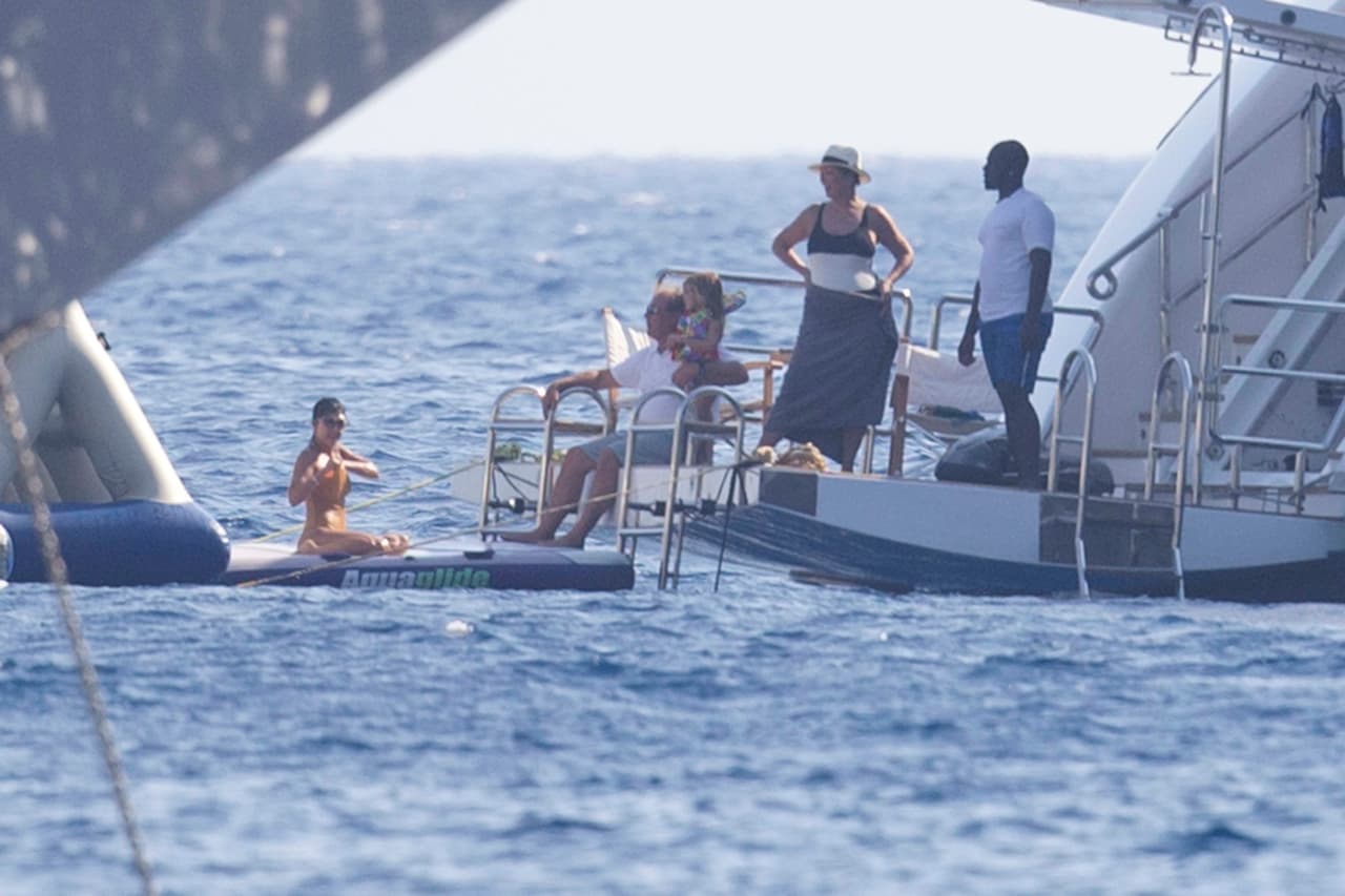 Disfrutaron del mar en un yate,