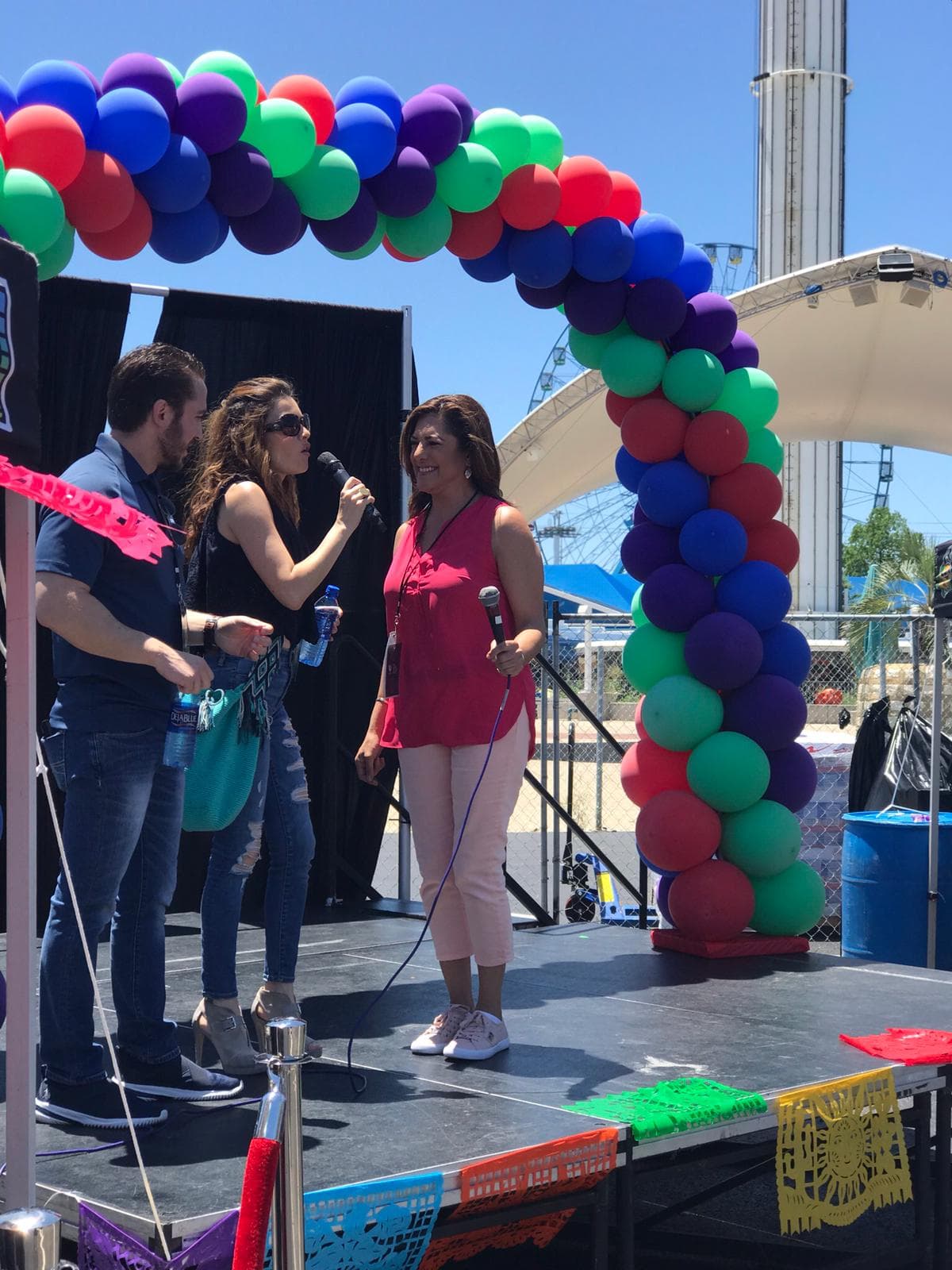 Durante parte de la actividad nuestros talentos compartieron con el público.