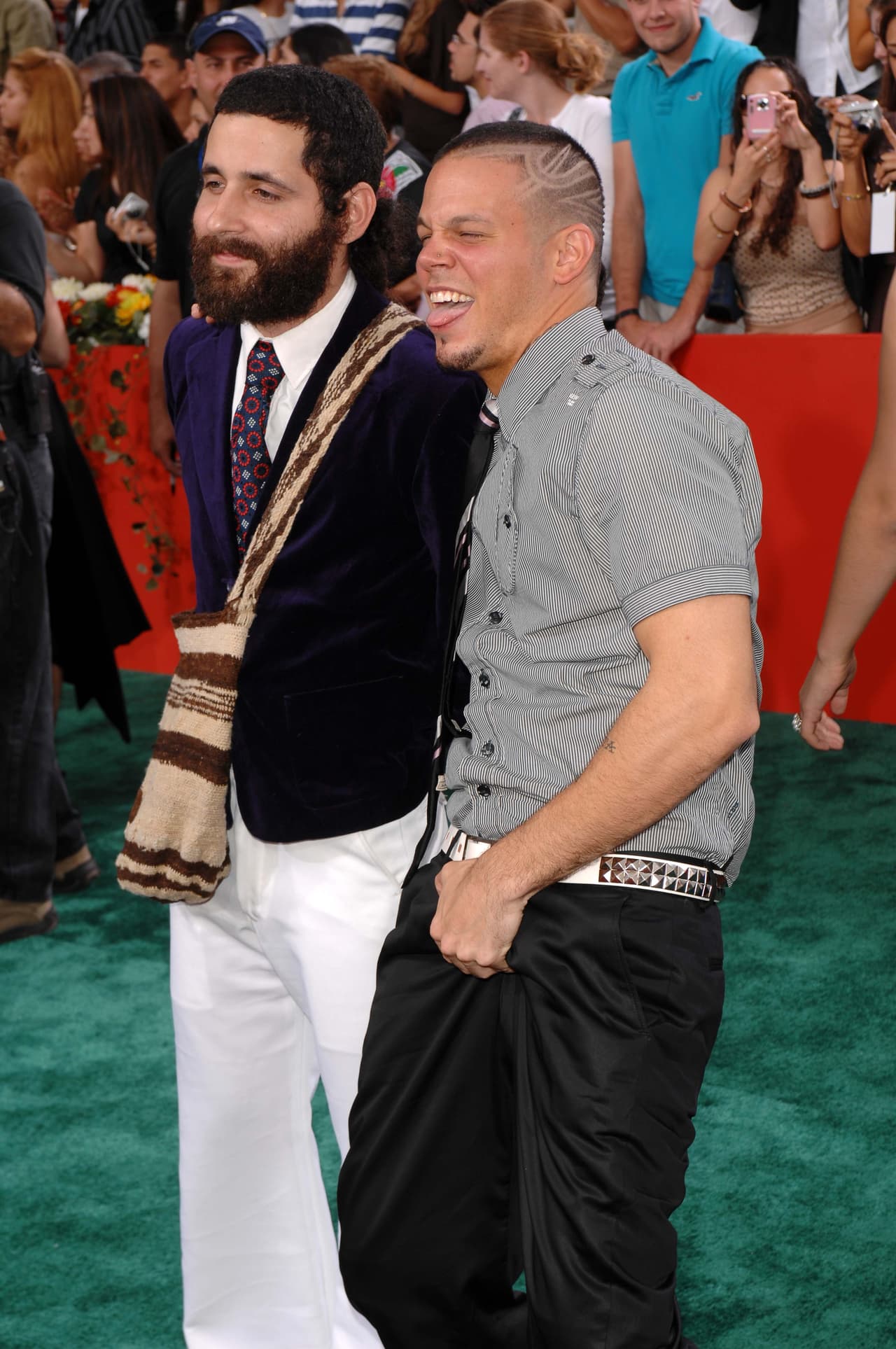 Calle 13 grabó cuatro discos y dos documentales a partir de su triunfo en 2006. La separación oficial de Visitante y Residente fue en el 2015. Hoy transitan por géneros musicales distintos.