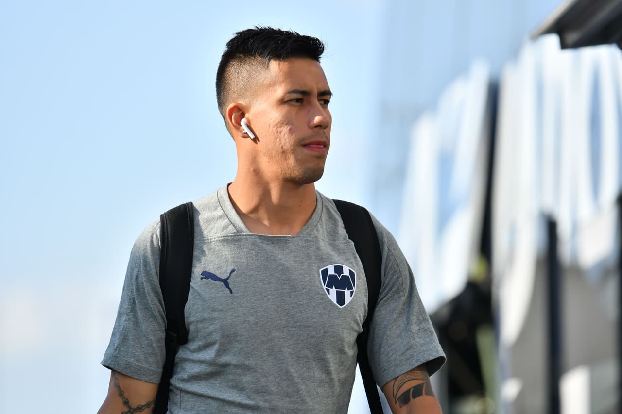Dulio Davino, y en general toda la directiva de Rayados, se ha molestado por la insistencia de Boca Juniors en conseguir a Maxi Meza. Dicen que pod´rian llevar el caso a la FIFA.