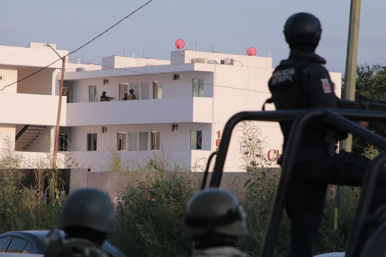 Y aunque se ha reforzado la presencia policial en la zona, esto 
<b>no se ha traducido hasta ahora en el fin de la disputa dentro del Cártel de Sinaloa</b>.