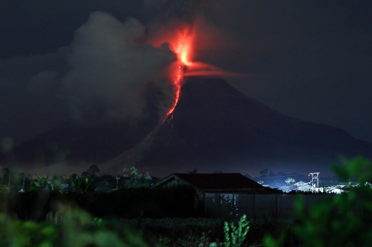 El volcán Mount Sinabung se activó en 2010 por primera vez en 400 años.