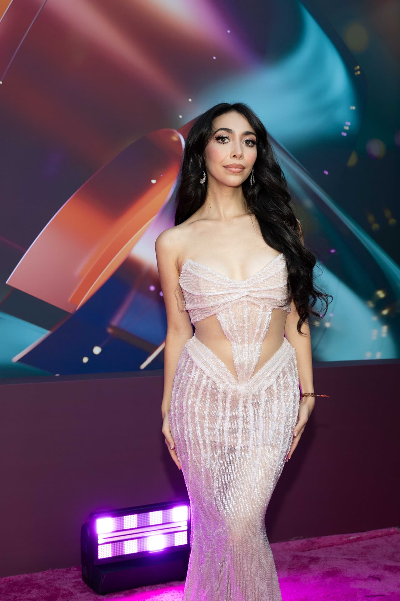 Alisun brillando con luz propia en Premio Lo Nuestro 2026.