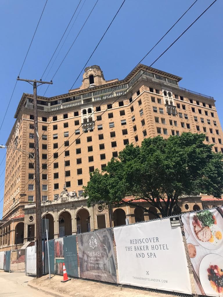 Un proyecto de restauración multimillonario trae aires de esperanza de trabajo, para la economía local en Mineral Wells.