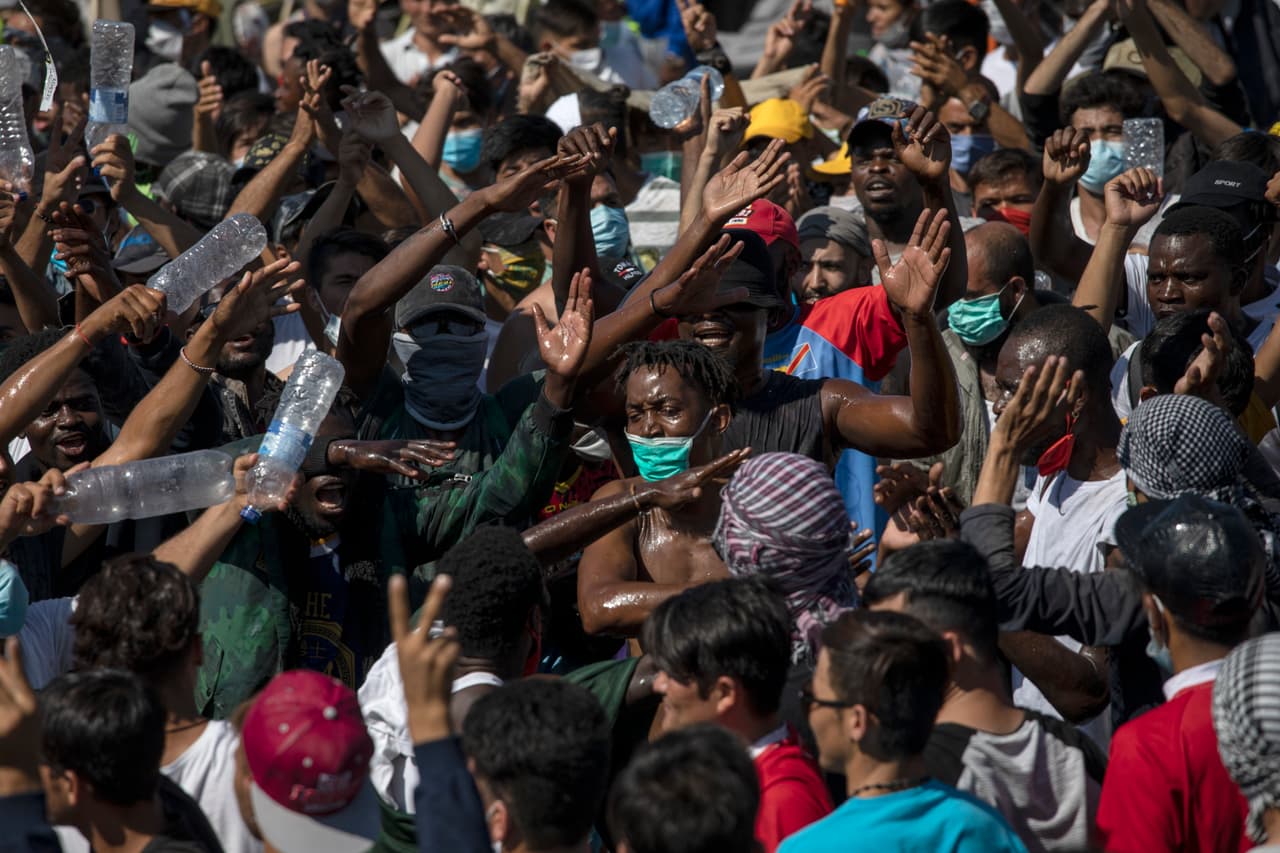 Grupos de derechos humanos denuncian que el ataque impactó a niños, ancianos y enfermos. Exigen a las autoridades que actúen de manera humanitaria.