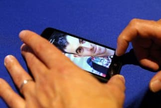 Aunque no parezca tan importante, realmente lo es, pues los sentimientos son los mismos que si ocurriera una infidelidad física debido a que se establece el secreto y la fantasía.