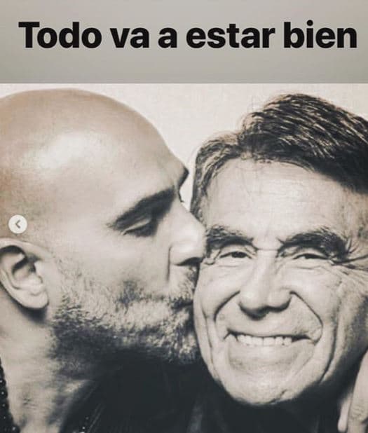Además, Suárez Gomís también compartió una imagen en compañía de su papá. Al pie de la publicación, él escribió: "¡Gracias de antemano!".