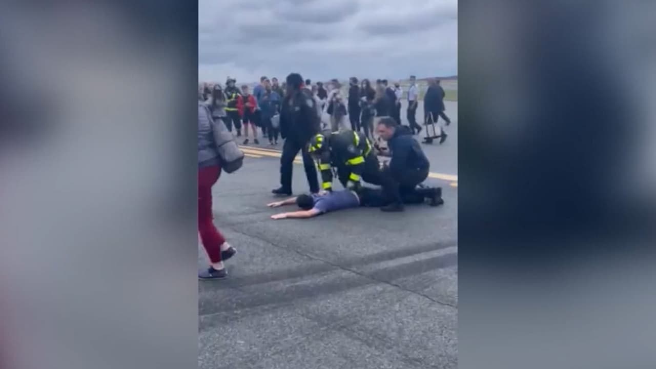 Fue un "malentendido": pasajero que causó que avión aterrizara en LaGuardia no enfrentará cargos